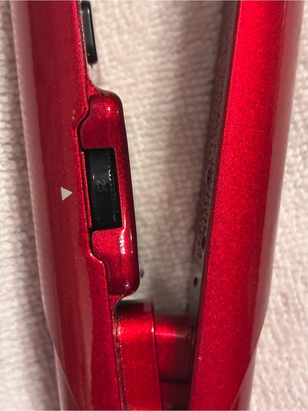 BaByliss Red Ceramix Xtreme Straightener - Picture 3 of 6